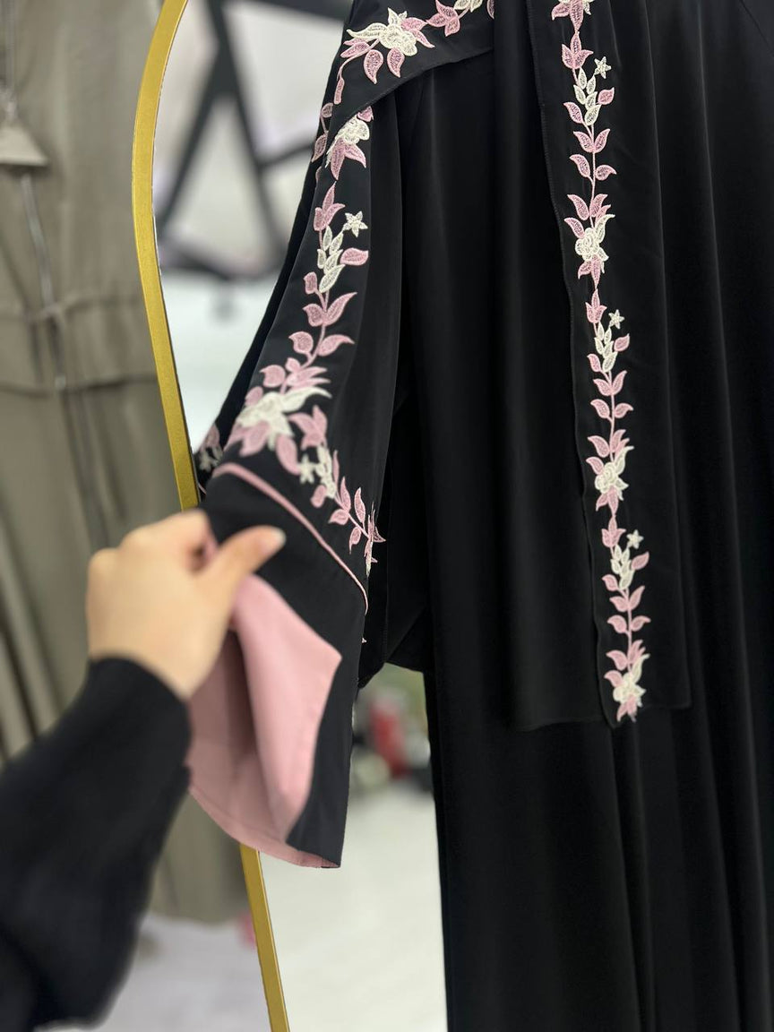 Ghanwa Yazlık Resmi Ferace – Şal ile Birlikte