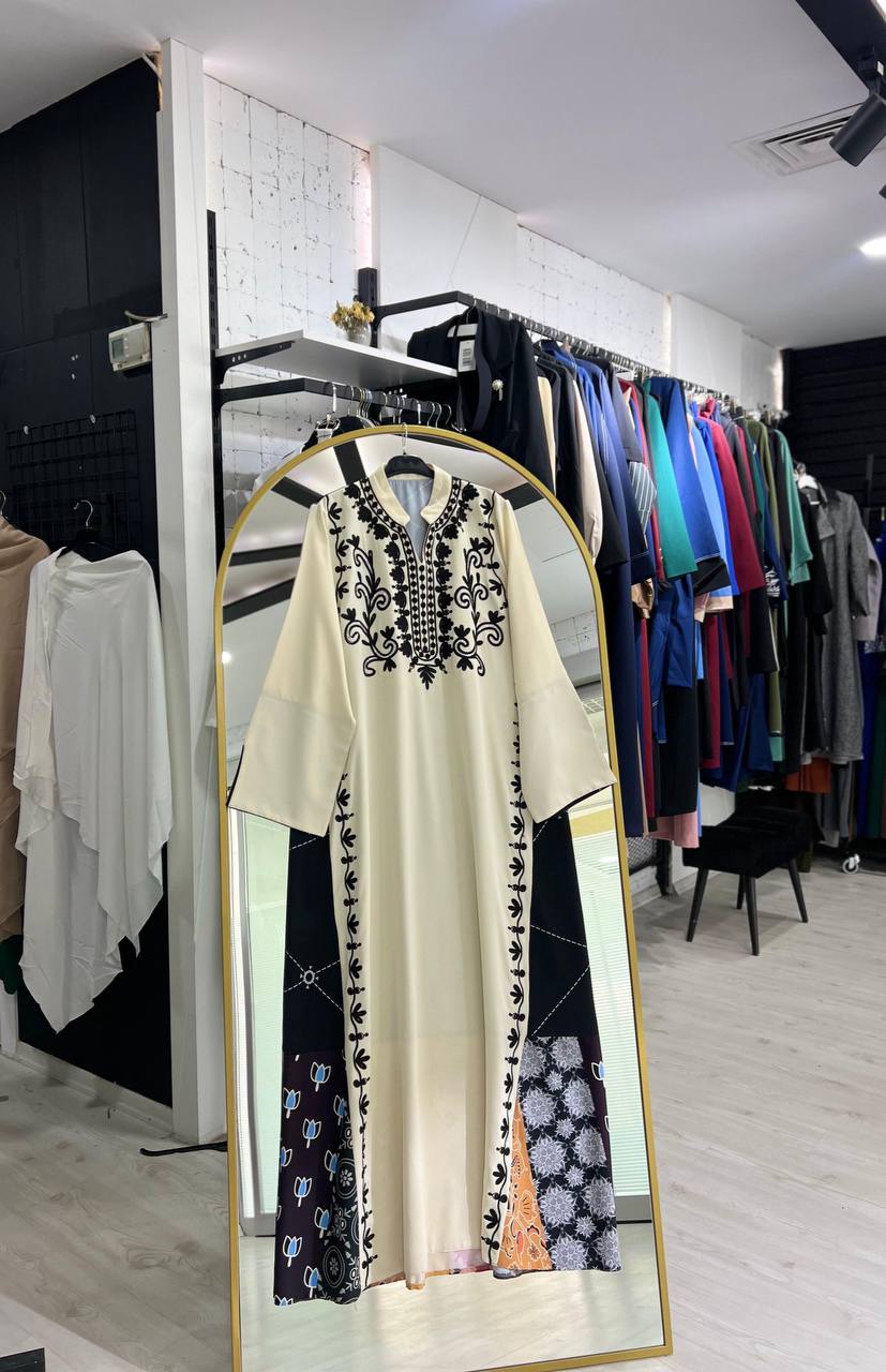 Samar Ferace siyahNakışlı Göğüs Detaylı