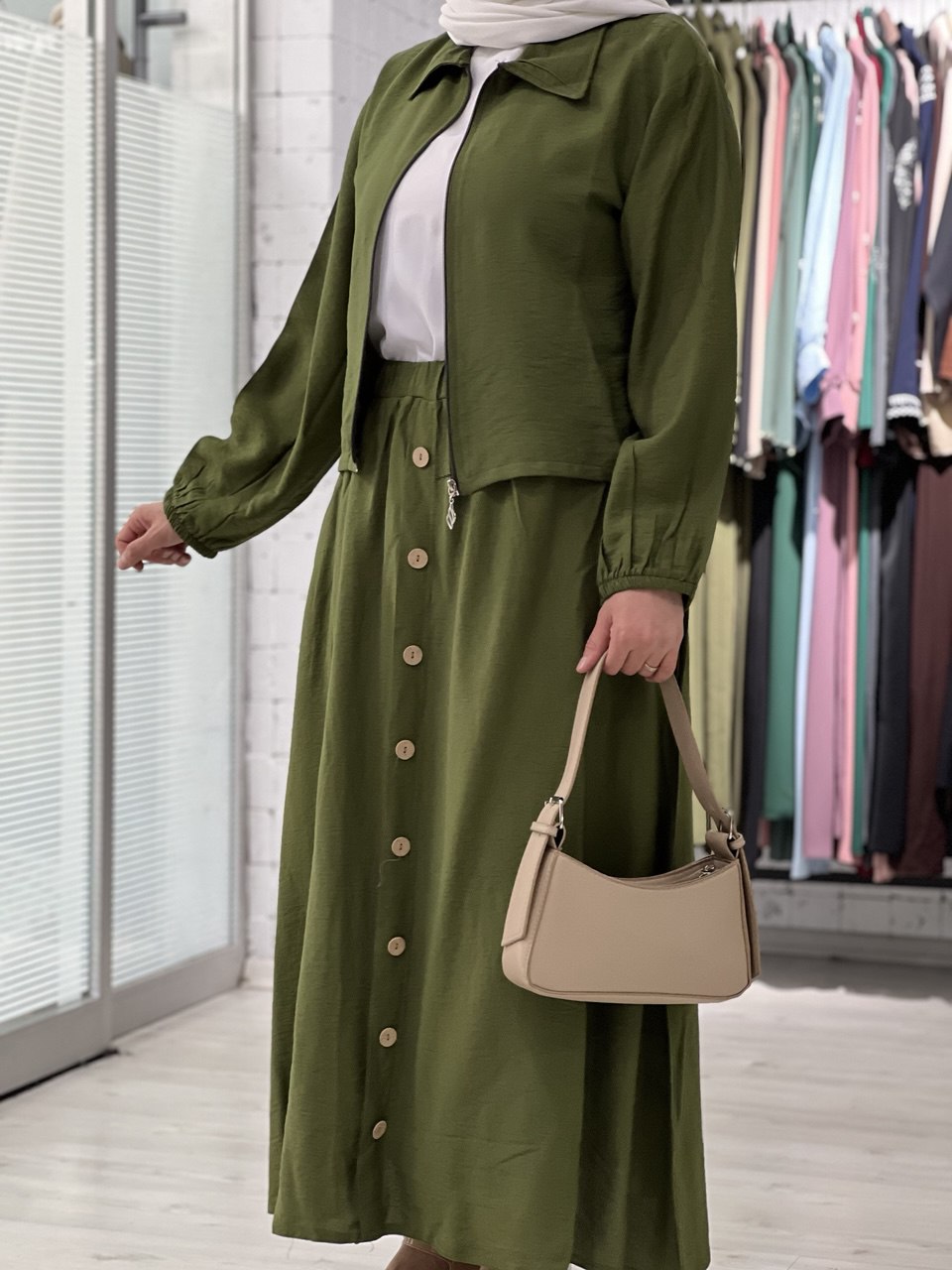 Raghad Takımı Yazlık – Günlük kullanım için ideal, hafif ve şık bir tasarım