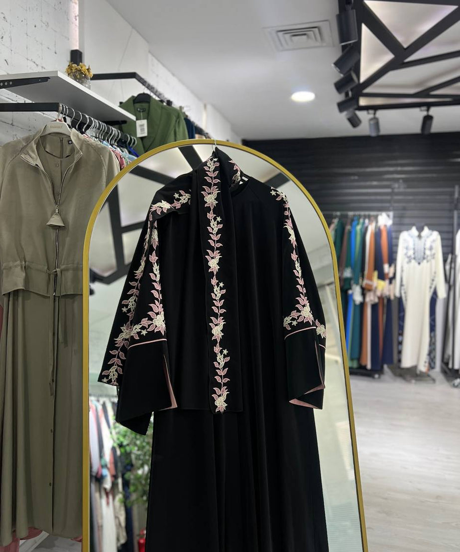 Ghanwa Yazlık Resmi Ferace – Şal ile Birlikte