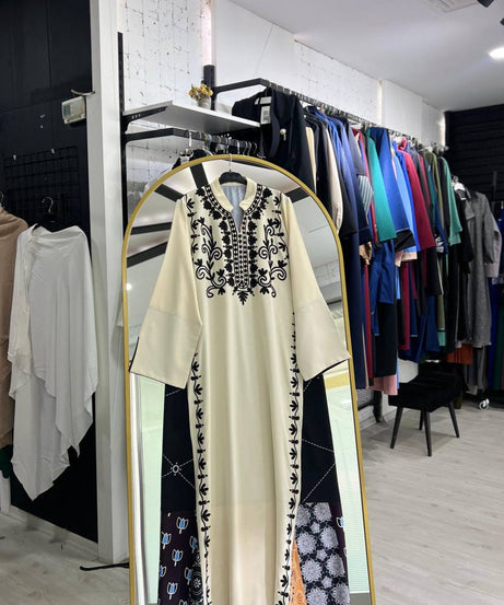 Samar Ferace siyahNakışlı Göğüs Detaylı