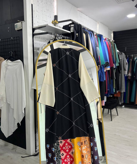 Samar Ferace siyahNakışlı Göğüs Detaylı